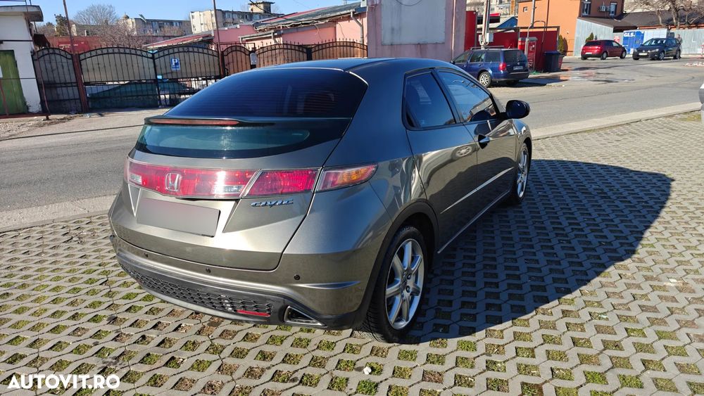 Honda Civic - 4