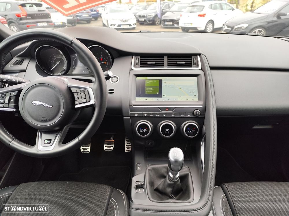 Jaguar E-Pace 2.0 i4D R-Dynamic - 31