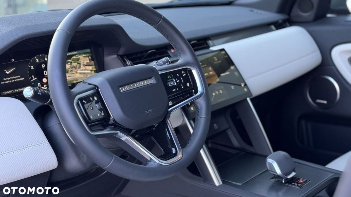 Land Rover Discovery Sport - 11