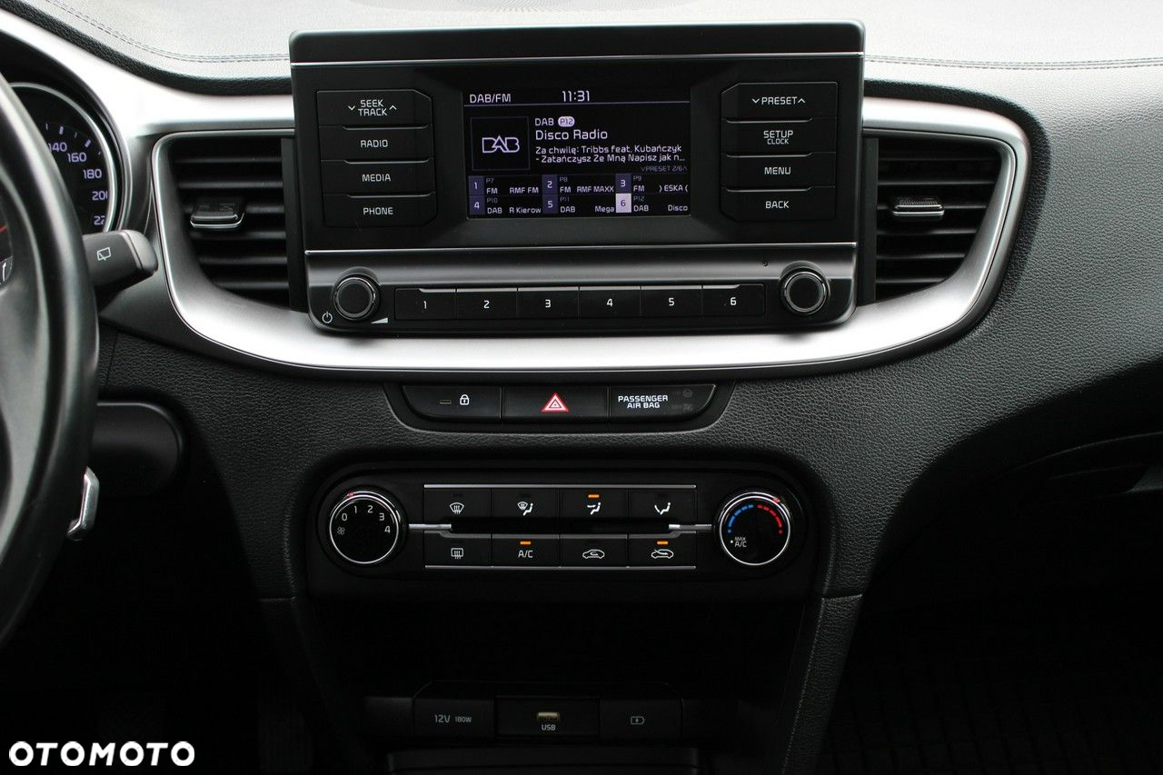 Kia Ceed - 17