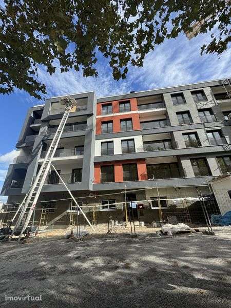 Apartamento T3 novo em condominio privado com piscina - Grande imagem: 2/8