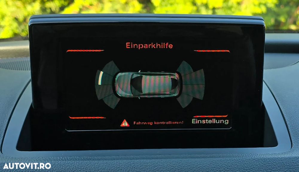 Audi Q3 2.0 TDI Quattro S tronic sport - 30