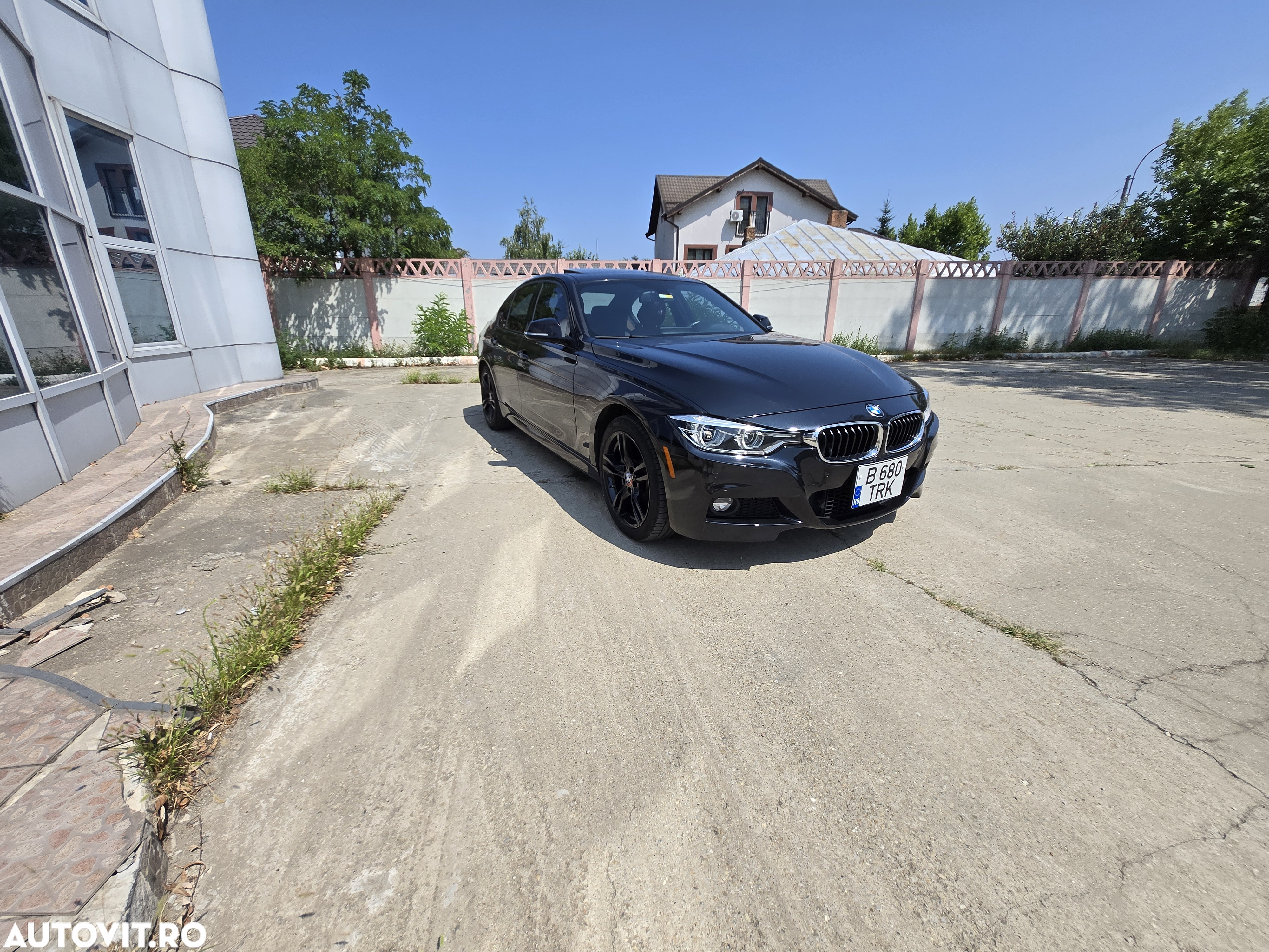 BMW Seria 3 330i xDrive AT M Sport - 9