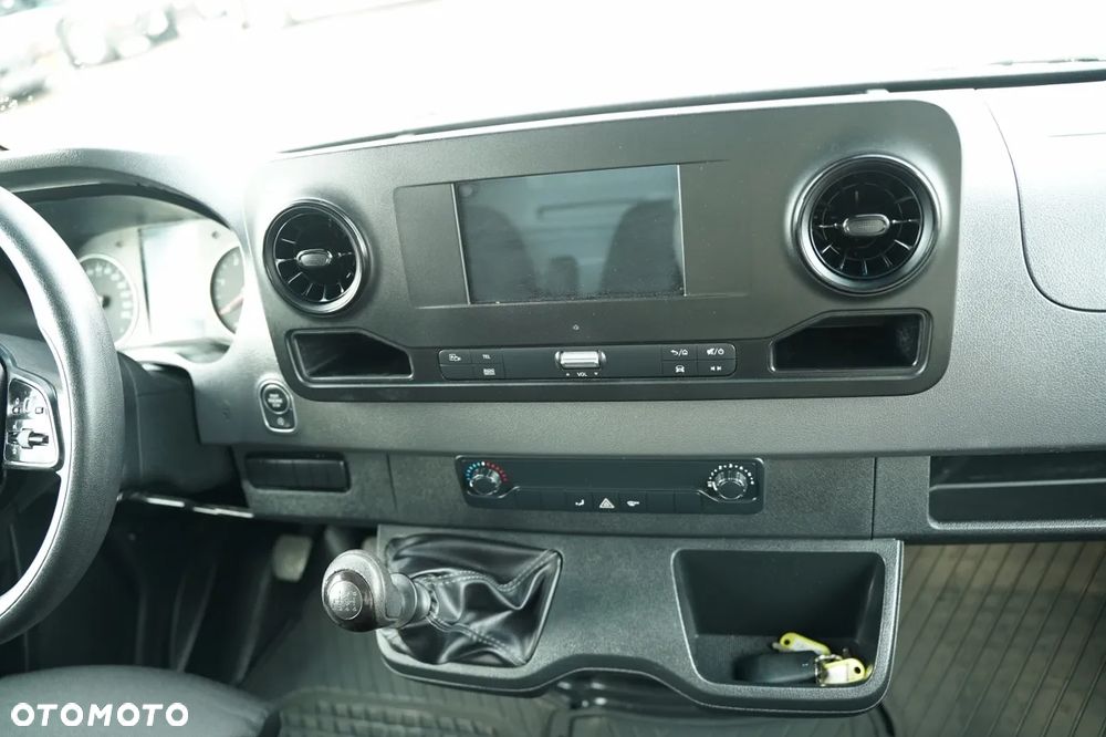 Mercedes-Benz SPRINTER / KONTENER - 4,3 M / WINDA DHOLLANDIA - 750 KG / BLIŹNIAK / 3 MIEJSCA / SPROWADZONY / EURO 6 - 30