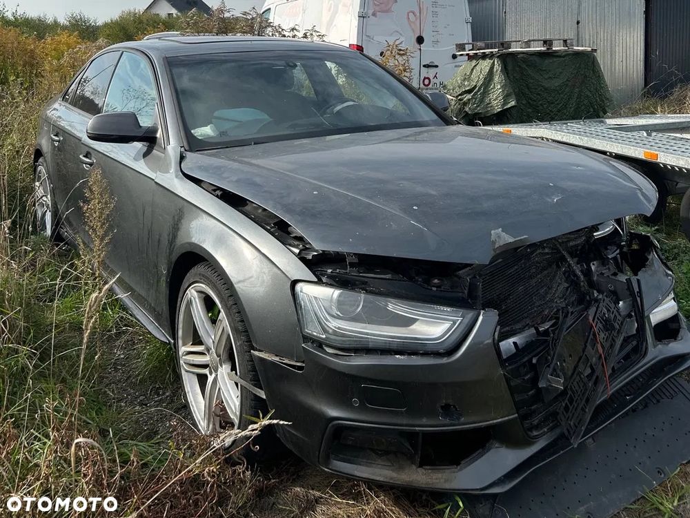 Audi A4 Limousine