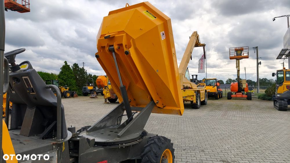 Ausa D 250 AH G - 12