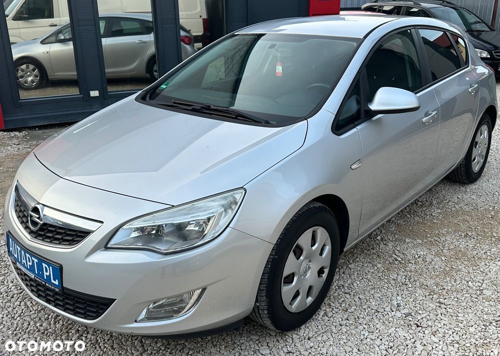 Opel Astra - 3