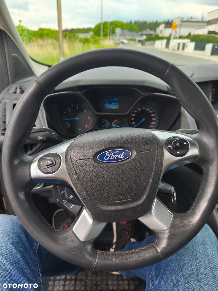 Ford Tourneo Connect Grand - 17