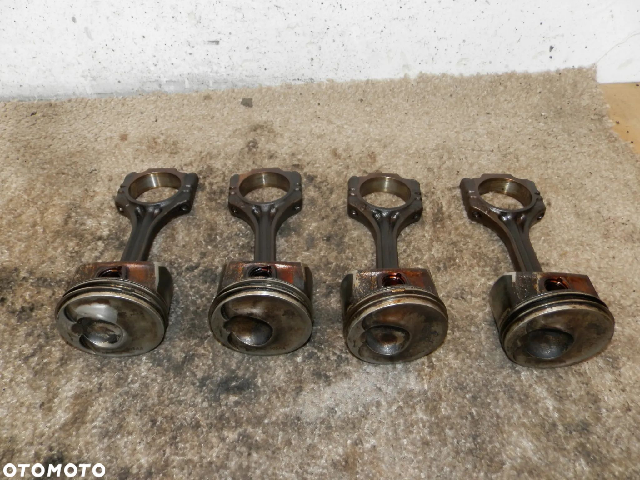 Tłok + Korbowód VW Golf V 1.6 FSI 115KM BLF 03C103AA 76L84 036L AH 4 Sztuki Komplet - 1