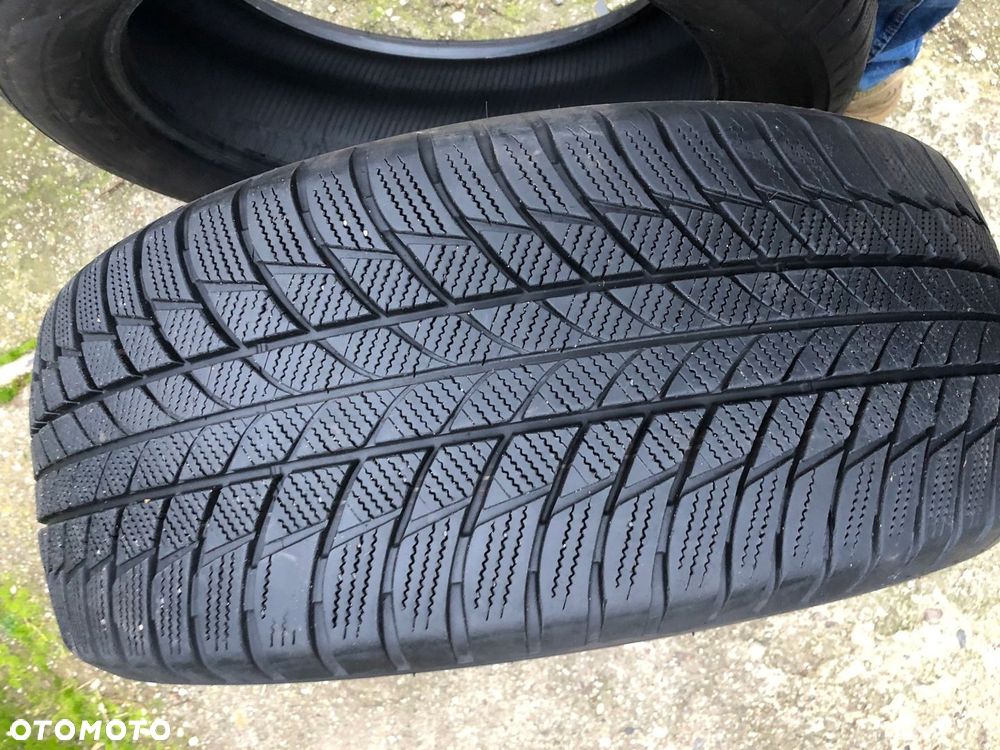 245/50/19 105V BRIDGESTONE BLIZZAK LM001 RFT 2SZT - 3