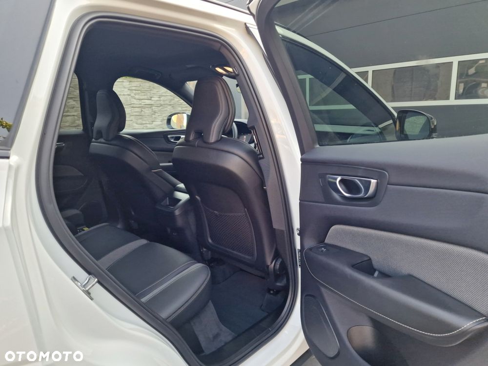 Volvo XC 60 B4 B Geartronic RDesign - 20