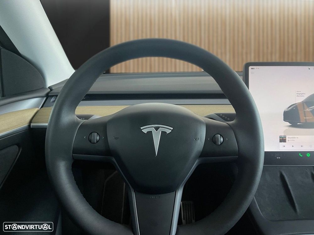 Tesla Model Y Standard - 2
