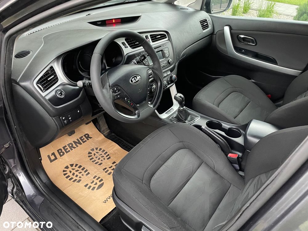 Kia Ceed 1.6 GDI Business Line - 11