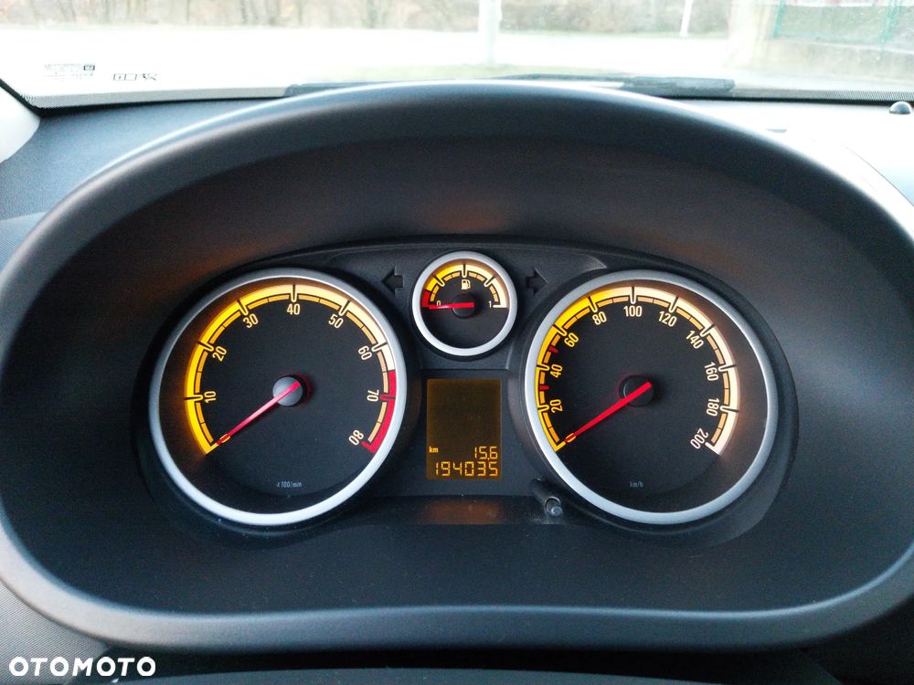 Opel Corsa 1.2 16V Edition - 16