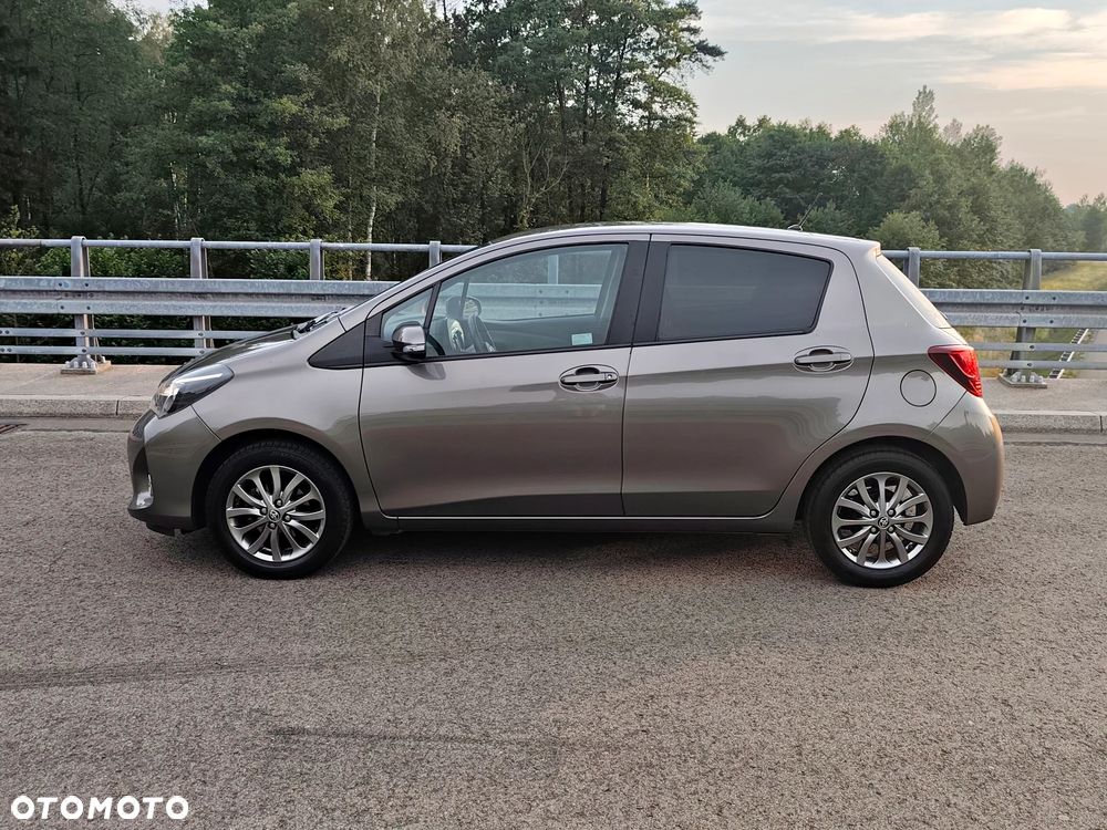 Toyota Yaris 1.33 Premium - 11