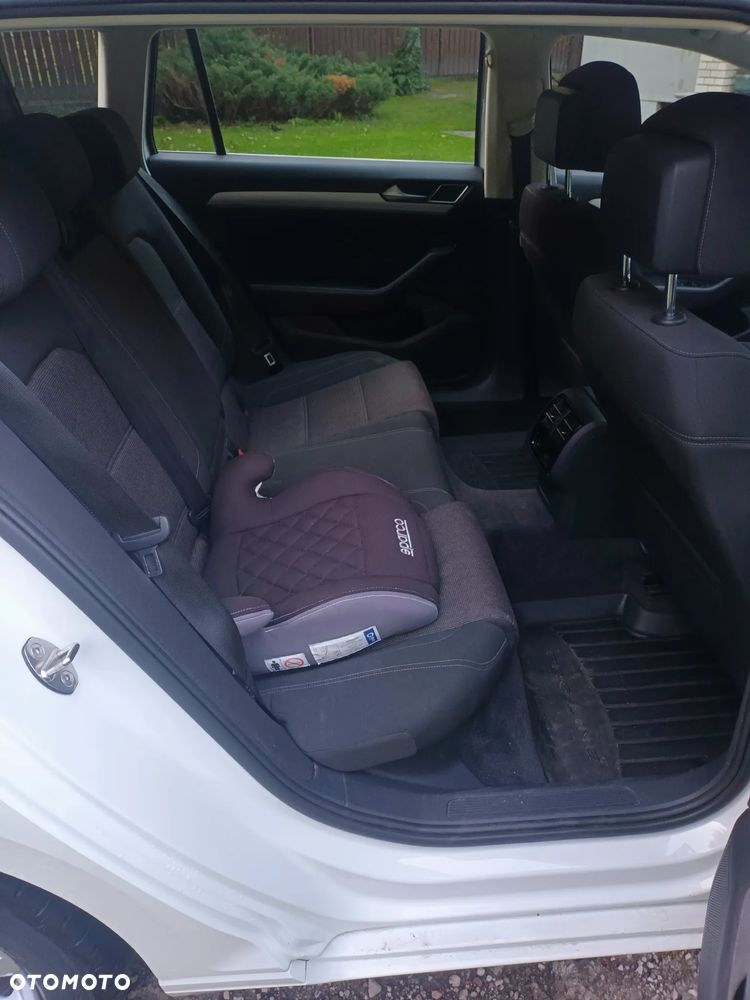 Volkswagen Passat 2.0 TDI BMT Comfortline - 15