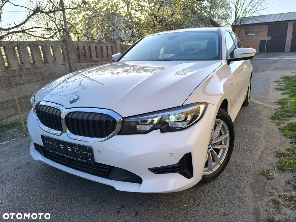 BMW Seria 3 330e iPerformance Sport Line - 18
