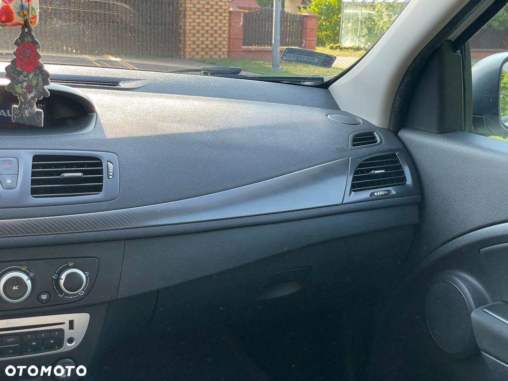 Renault Megane - 18