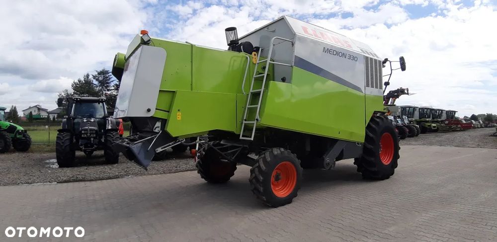 Claas Medion 330 - 4