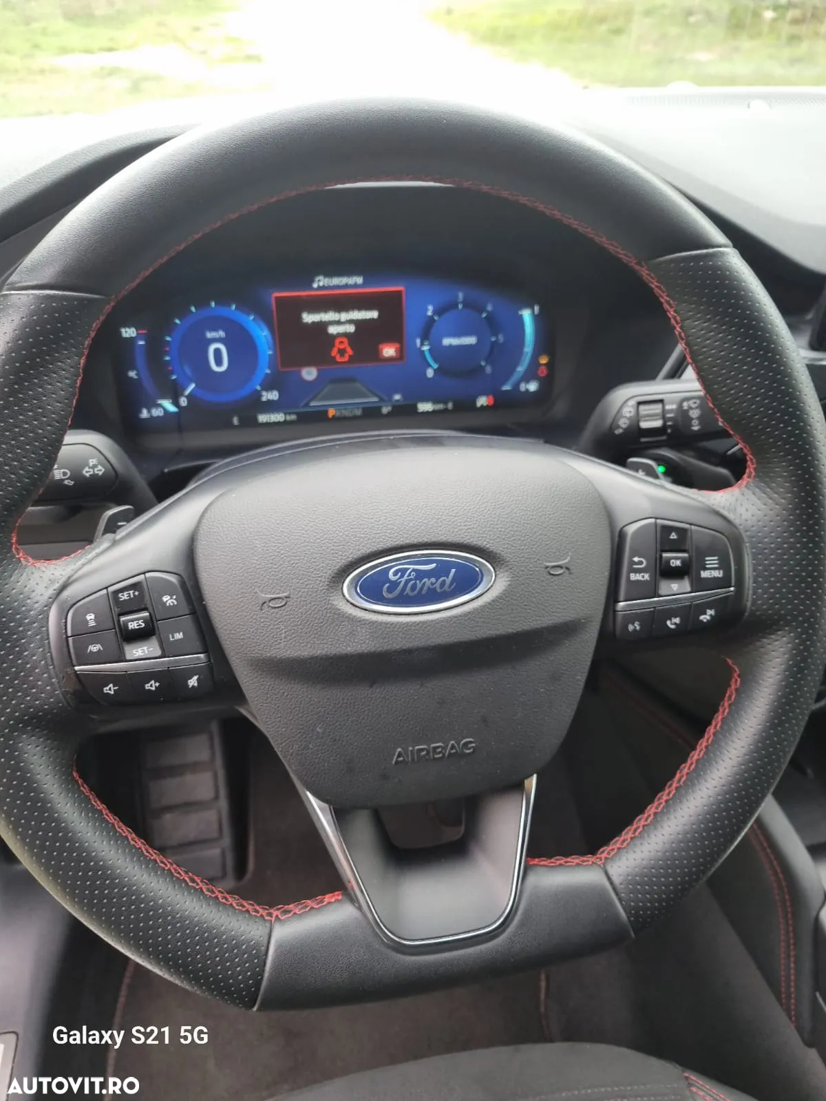 Ford Kuga 2.0 EcoBlue 4x4 Aut. ST-LINE X - 4