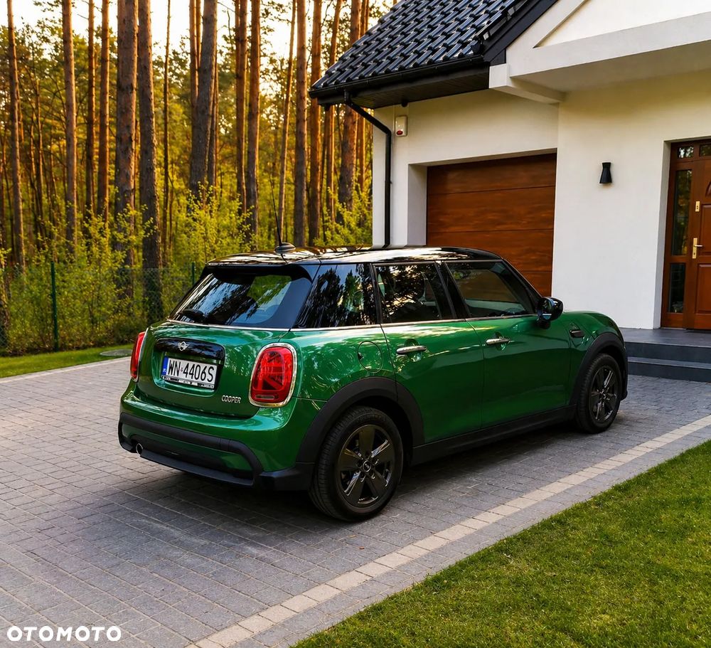 MINI Cooper Standard - 5