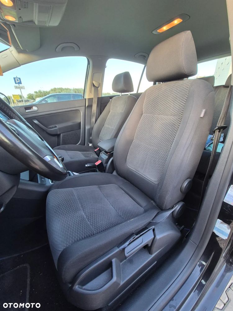 Volkswagen Golf Plus 2.0 TDI Comfortline - 6