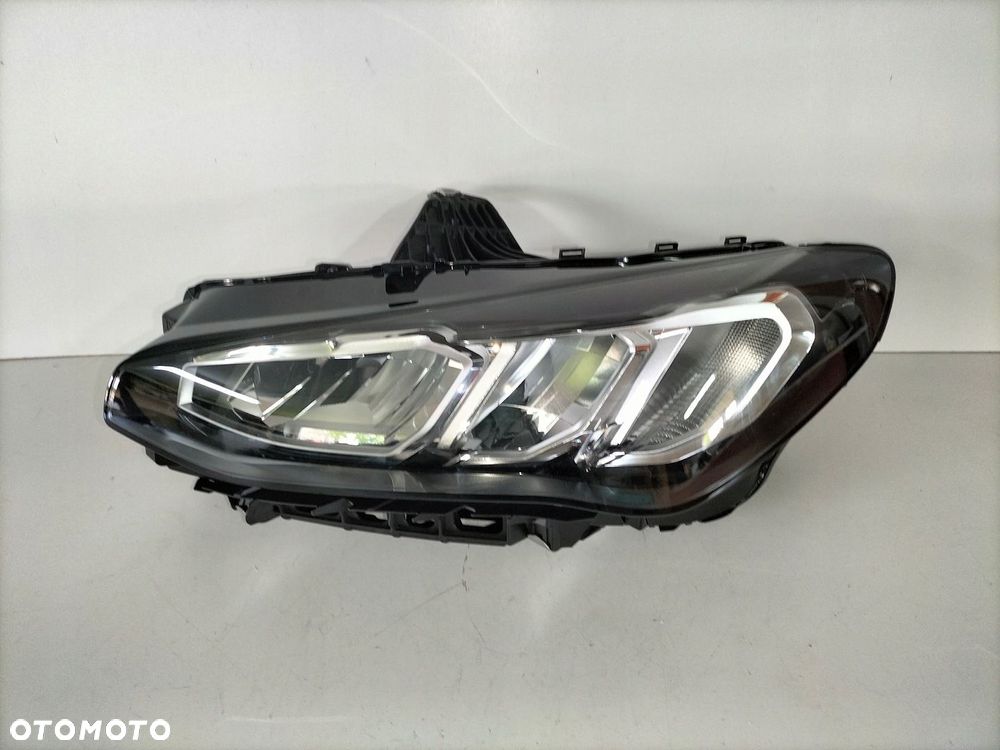 Lampa przednia lewa BMW 2 U06 ACTIVE TOURER 21- - 1