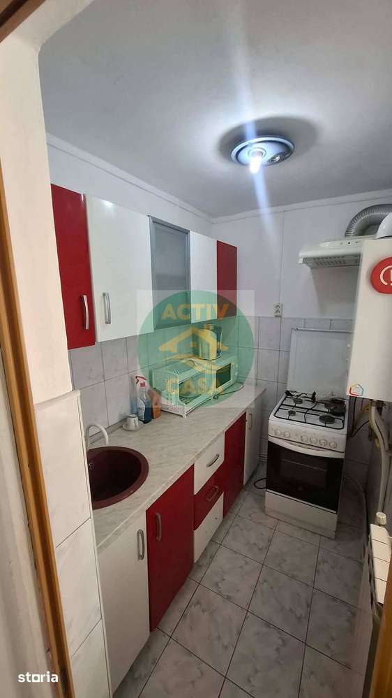 GARSONIERĂ DE VÂNZARE , MOBILATĂ ȘI UTILATĂ — fotografia 2