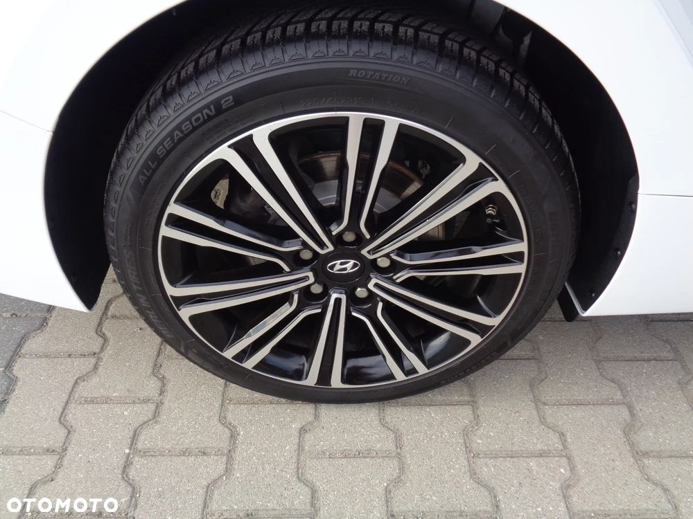 Hyundai i40 Kombi 1.7 CRDi DCT Premium - 40