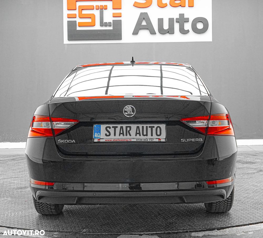 Skoda Superb 2.0 TDI DSG Ambition - 6