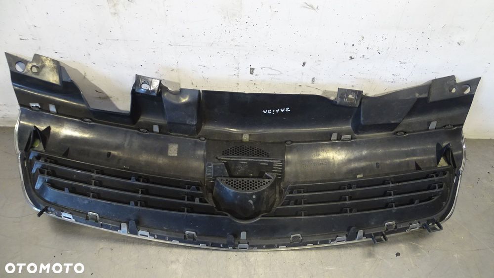 GRILL ATRAPA OPEL ZAFIRA B 1.9CDTI - 9