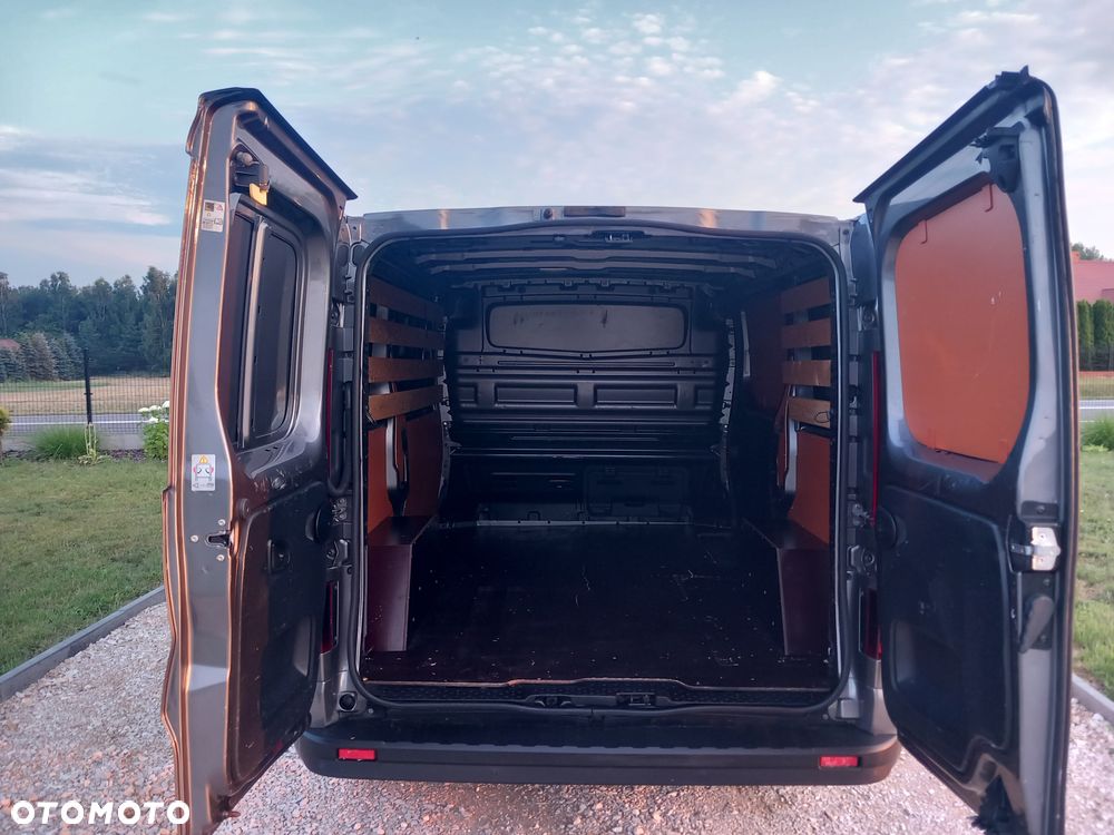 Opel Vivaro - 12