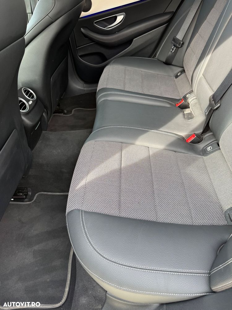 Mercedes-Benz E 300 d Aut. - 8
