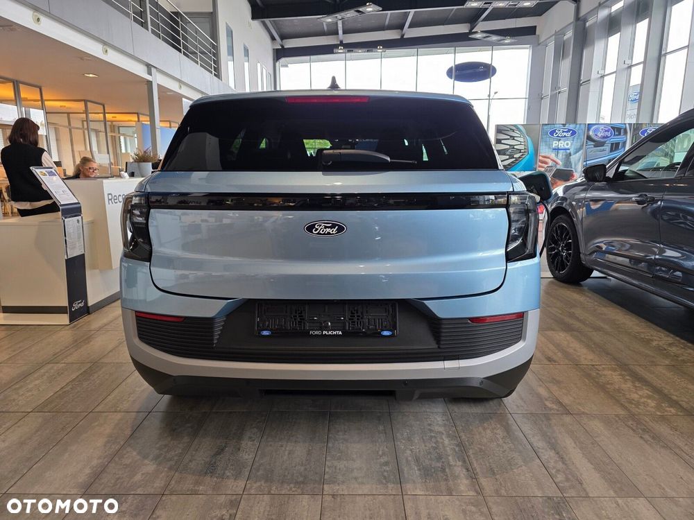Ford Explorer 2026 photo 4