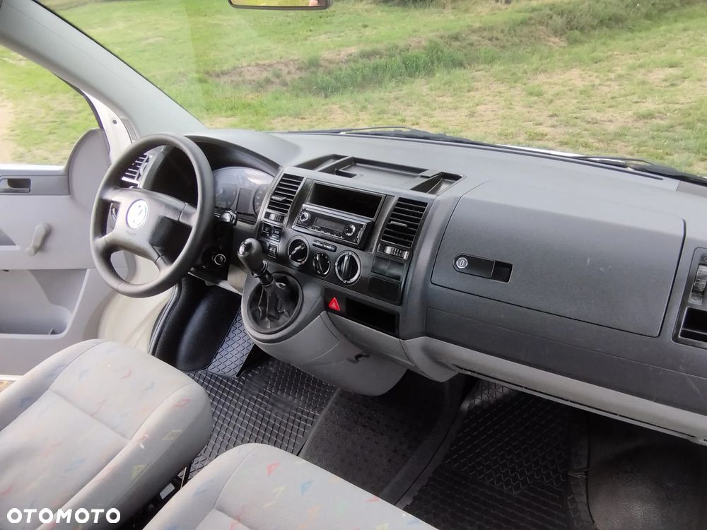 Volkswagen Transporter T5 - 14