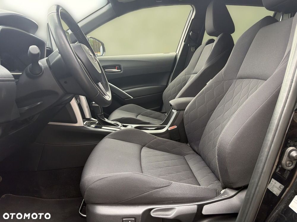 Toyota Corolla Cross - 13