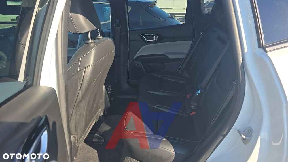 Jeep Compass - 13