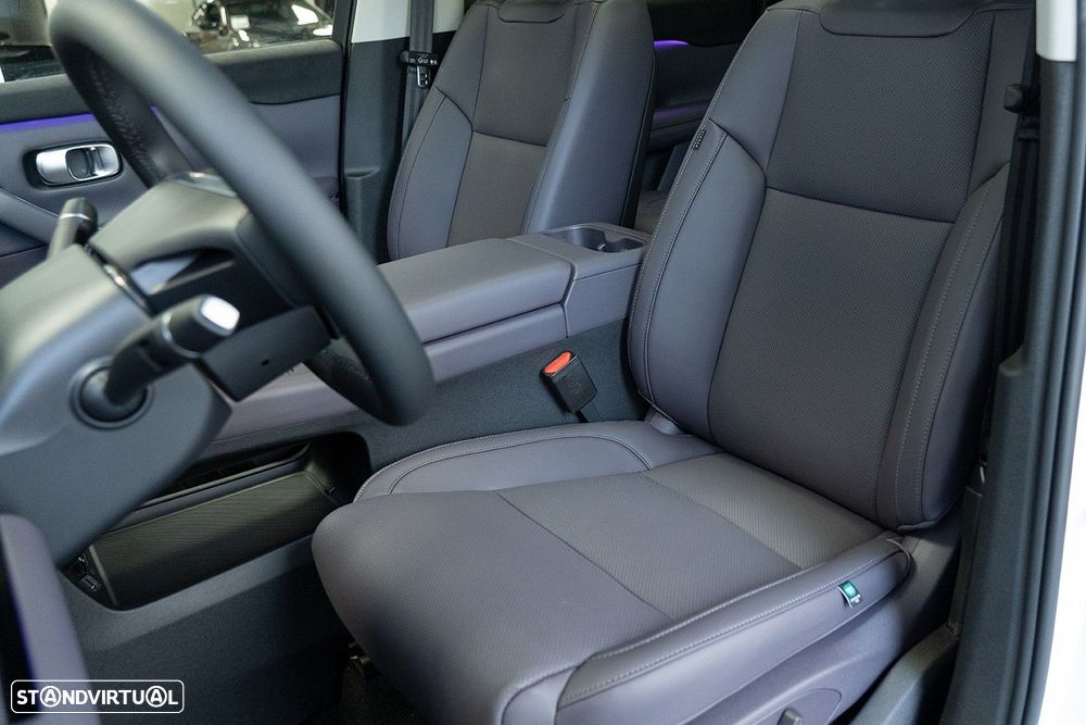 Leapmotor C10 28.4 kWh REEV Design - 21