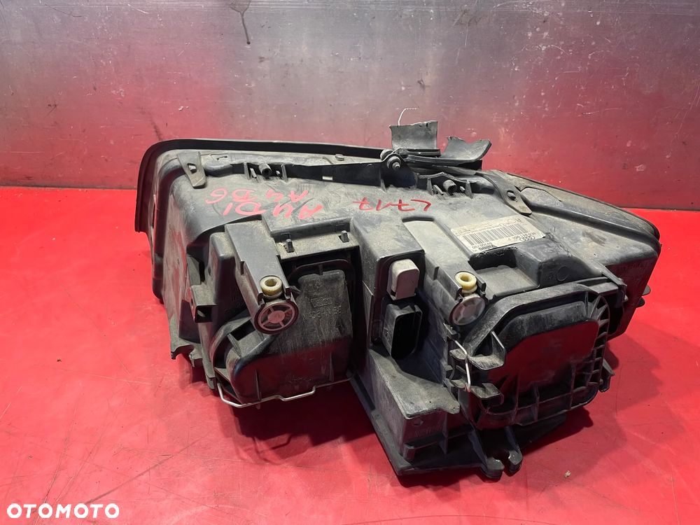 REFLEKTOR PRAWY PRZÓD AUDI A4 B6 8E0941004F - 7