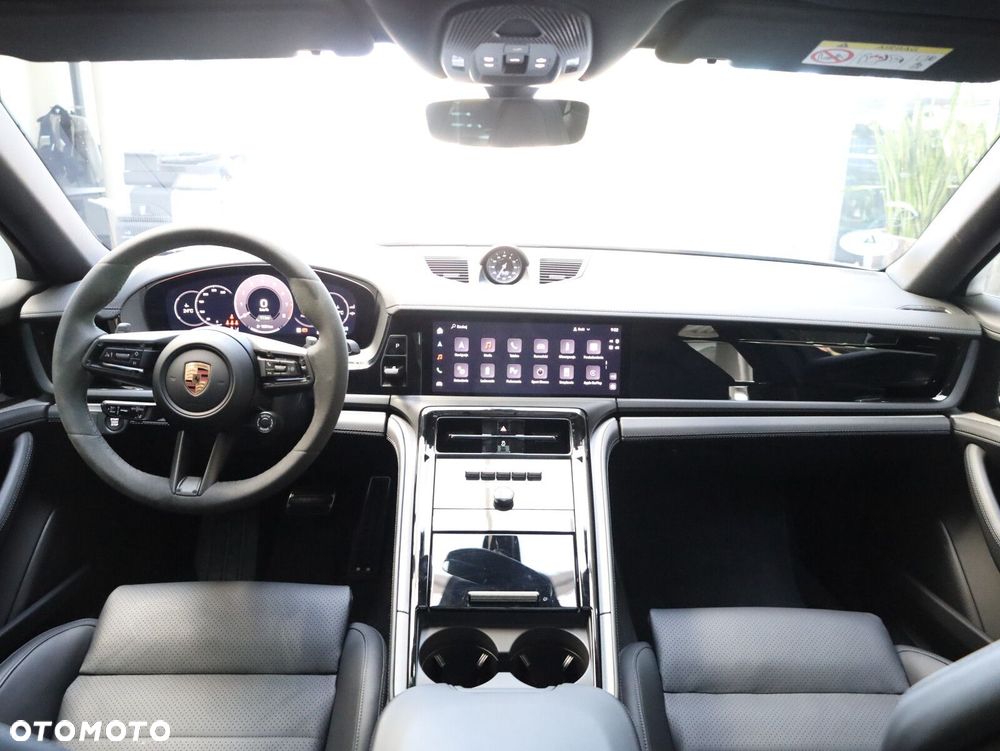 Porsche Panamera - 12