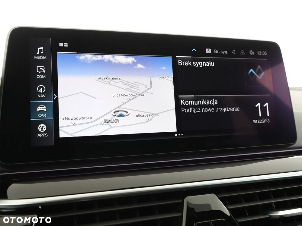 BMW Seria 5 530e - 24