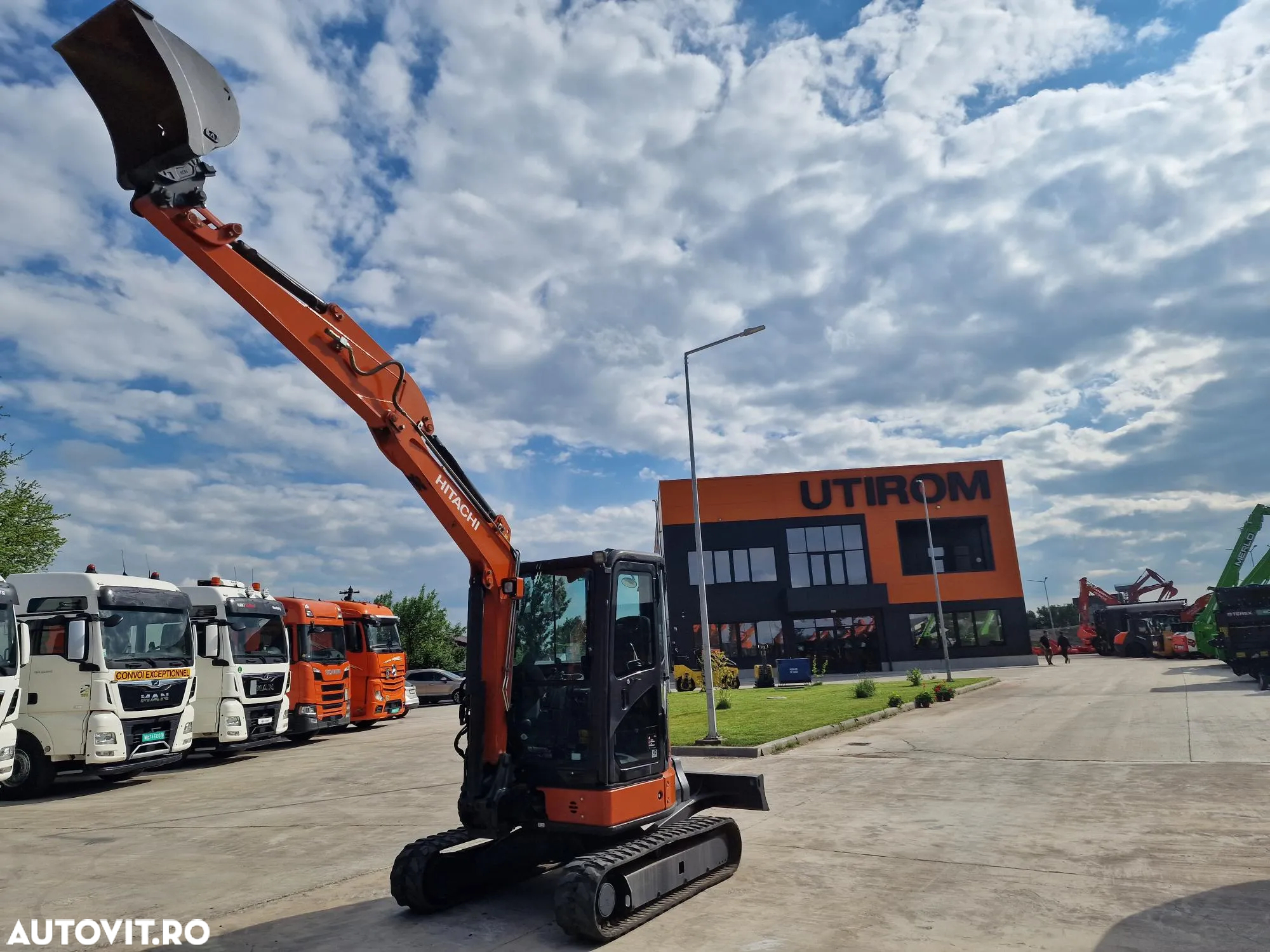 Hitachi ZX38, 2021, 1.376h, CUPLA RAPIDA+3 CUPE, 3,9tone, Ad sapare 4m, Inst picon, Aer conditionat, Senile 80% ok, produs in JAPONIA, posibilitate leasing 4 ani-PROMOTIE 36.900 EUR+Tva - 32