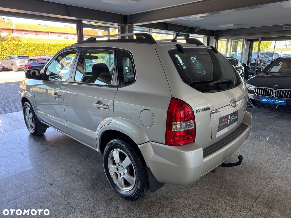 Hyundai Tucson 2.0 Comfort 2WD - 9