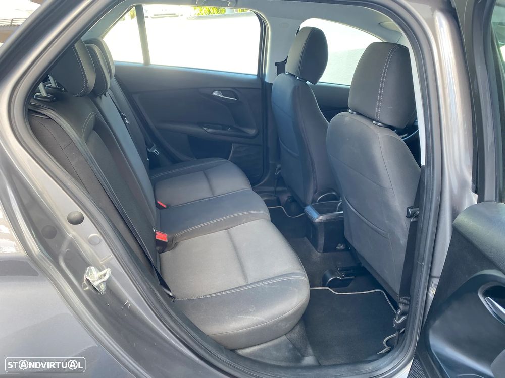 Fiat Tipo Station Wagon 1.3 M-Jet Easy - 12