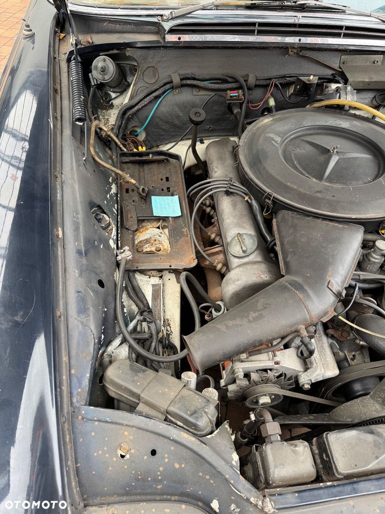 Mercedes-Benz 280 - 20