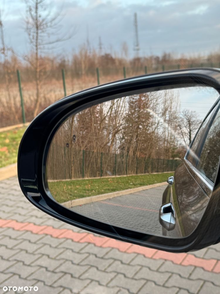 Kia Sportage 2,0 CRDI AWD Platinum - 34