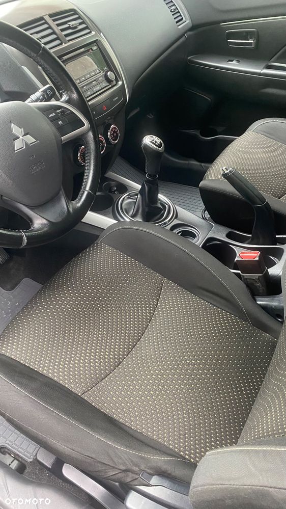 Mitsubishi ASX - 16