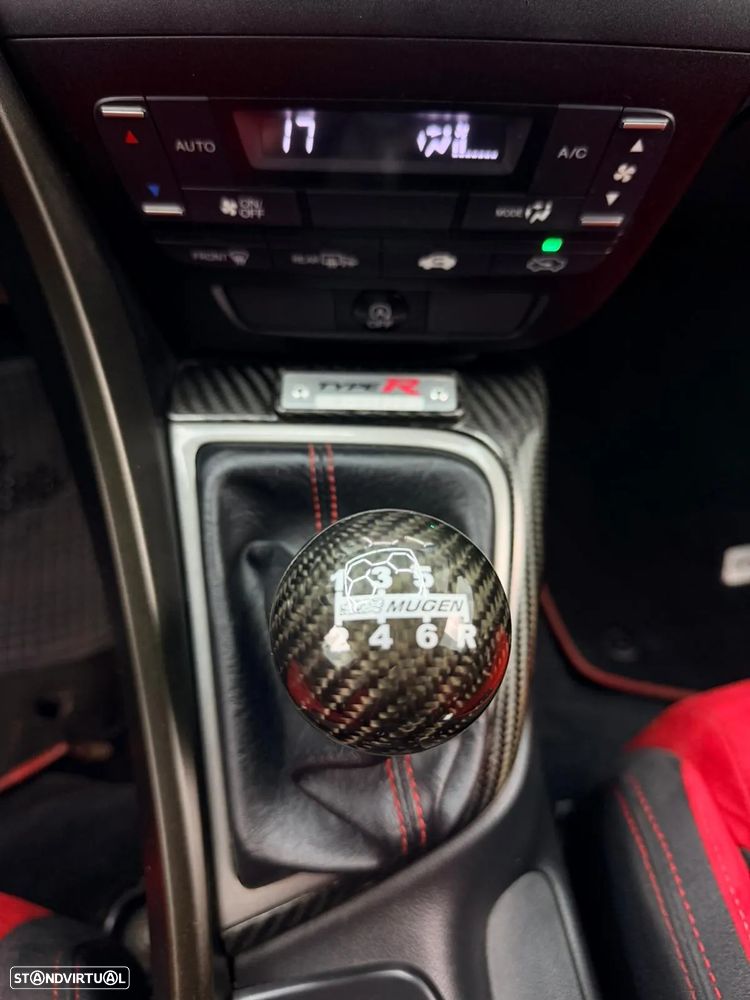 Honda Civic 2.0 VTEC Turbo Type R - 25