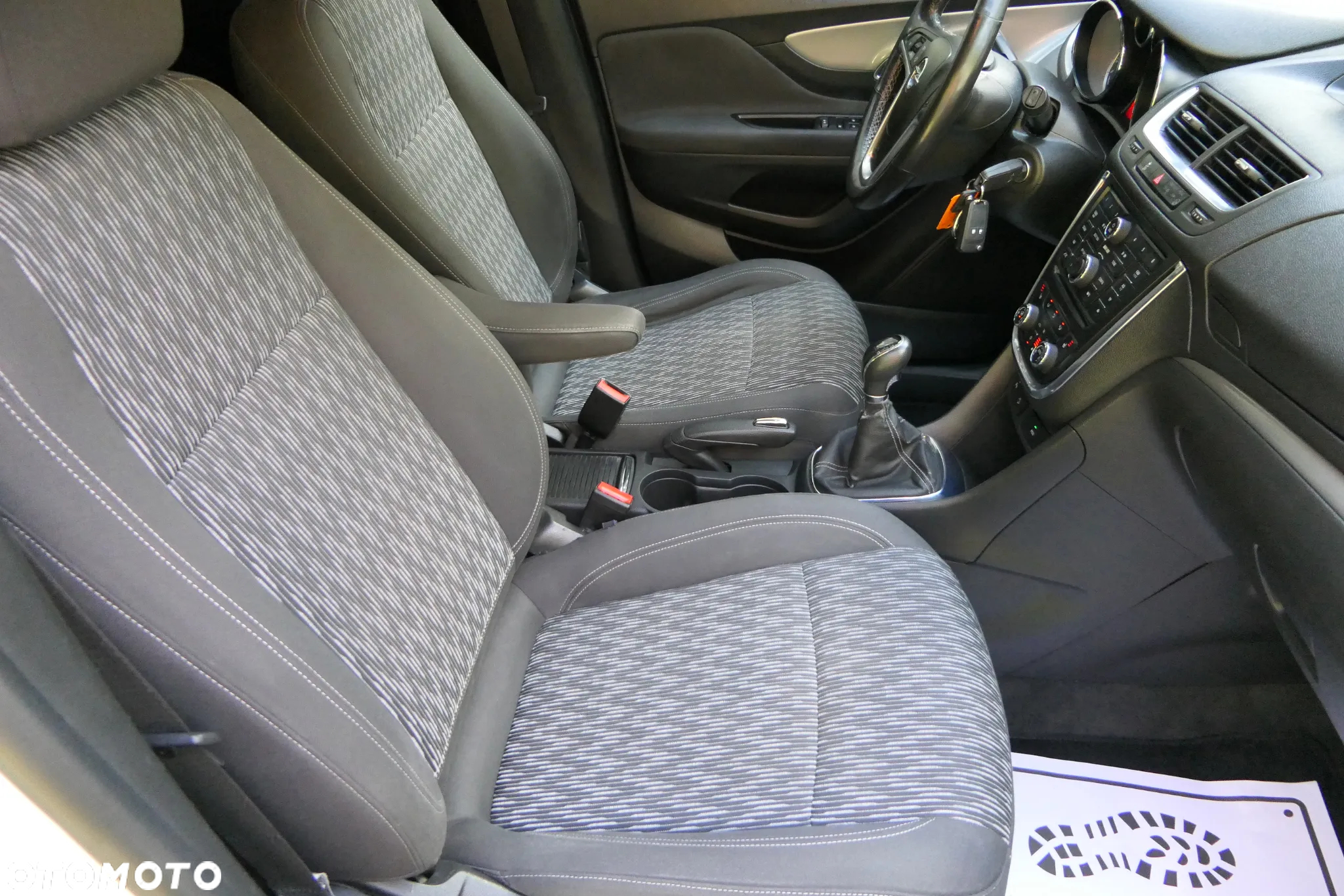 Opel Mokka 1.4 T Cosmo S&S 4x4 - 29