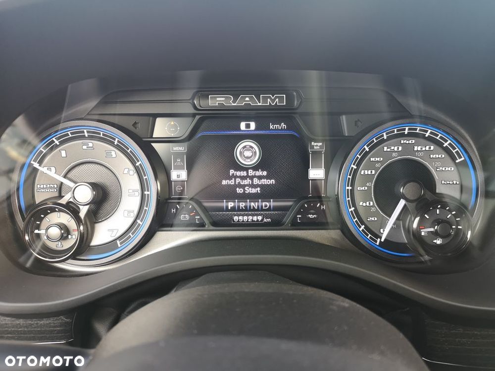 RAM 1500 - 19